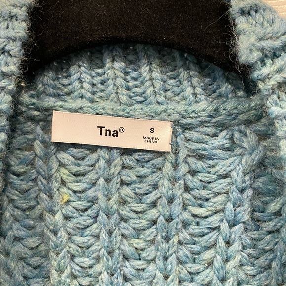 Oversized Aritzia Sweater - Picture 3 of 3